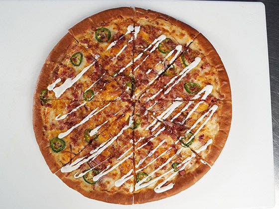 Bakin' Bacon Jalapeno Popper Pizza