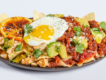 Chilaquiles Con Chorizo